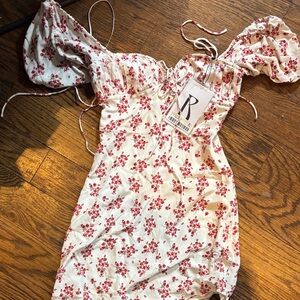 Realisation par Venus Dress new with tag